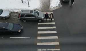 Принципы правильной парковки около пешеходного перехода
